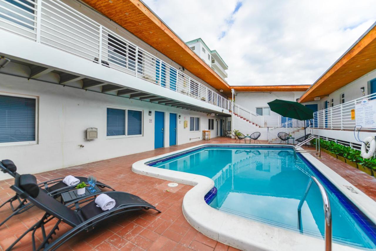 Cozy 1 Bedroom With Pool Steps From The Beach #41 Hollywood Luaran gambar